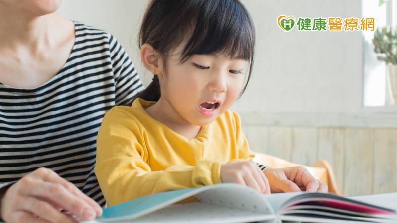 親子共讀好難？　語言治療師：注重「共」而非「讀」