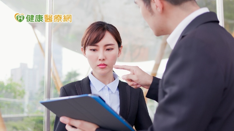國外研究：職場歧視易患高血壓　恐增心臟病與中風風險