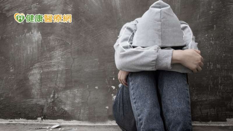 111年青少年自殺死亡率上升！心健司分析3大原因　規畫3自殺防治計畫