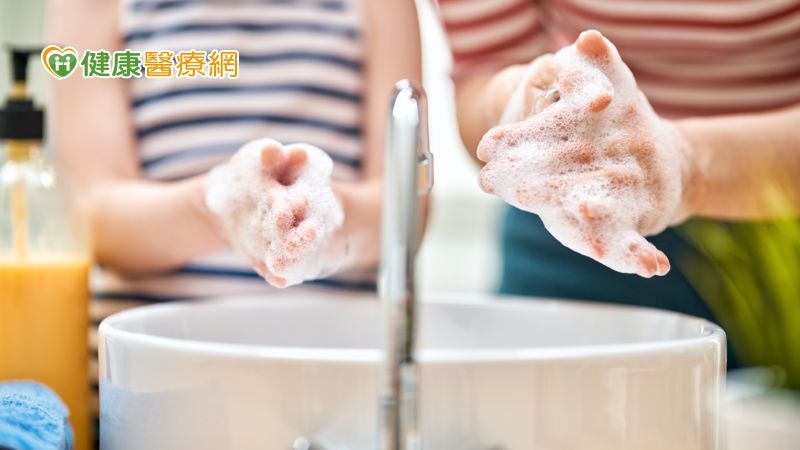 手足口病、泡疹性咽喉炎　中醫授對付腸病毒解方