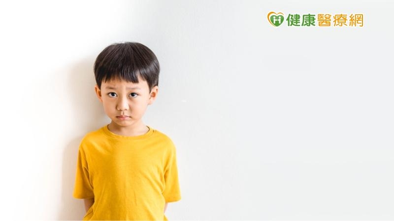 【內分泌小教室】 孩子比較矮　「家族性矮小」和「體質性生長遲滯」怎麼辦？