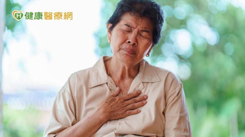 常被誤認心血管疾病！　5大症狀當心「心臟癌症」上身