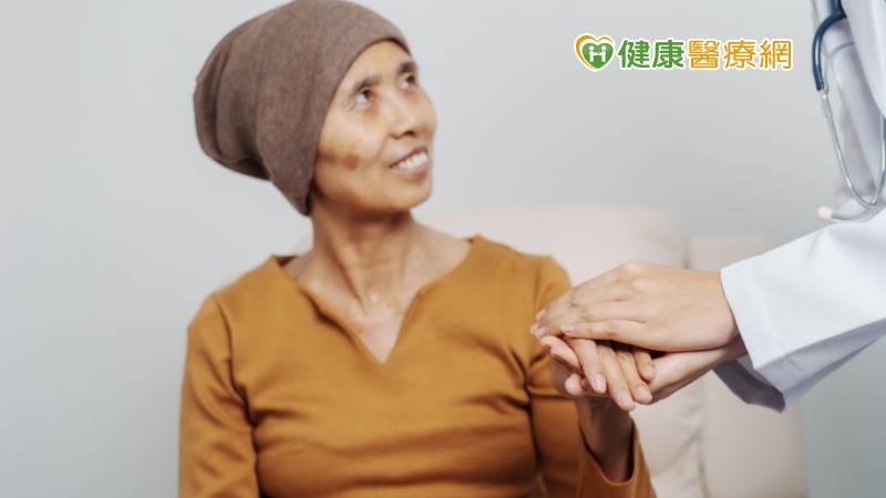 不抽菸家庭主婦罹肺癌！ 「這原因」讓她揪出早期癌