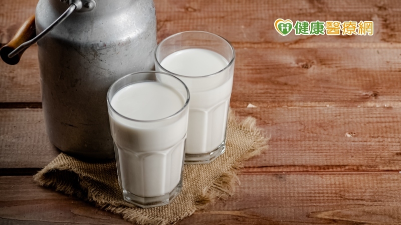 牛奶是「生鏽的脂肪」、會導致癌症？　專家破解7大迷思