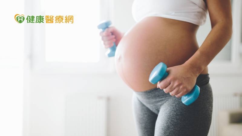 孕產婦要多休息、少走樓梯？　醫解答常見迷思