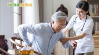 【專欄】精進家庭照顧者互助喘息 挽救更多生命