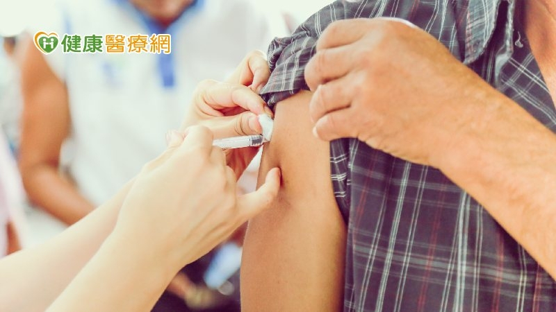 3族群建議接種第2劑XBB疫苗　最快4月上旬開打！