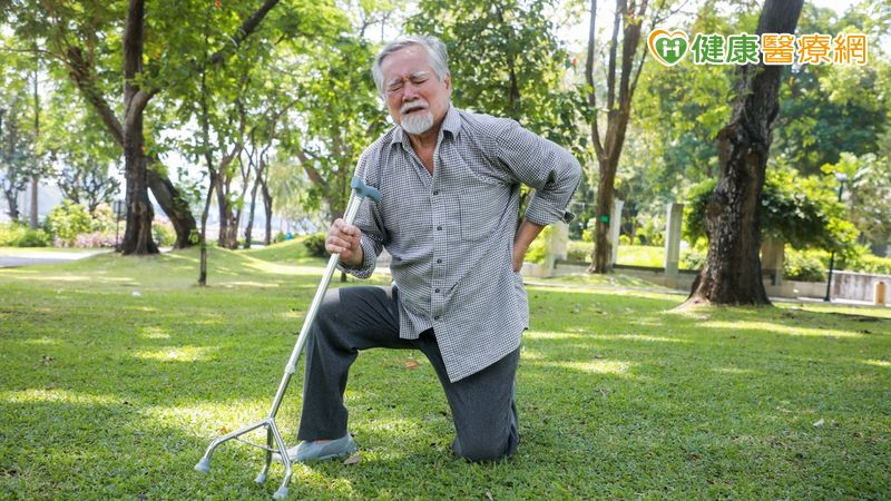 腰部痛到連行走都難？「脊椎微創手術」重拾健康行動力