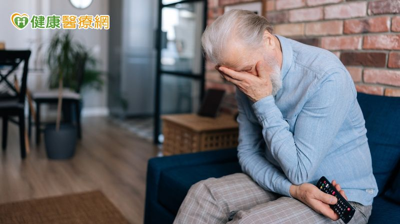 多形性膠質母細胞瘤是成人常見的腦部腫瘤，症狀依照腫瘤壓迫位置可能出現頭痛、噁心想吐、肢體乏力、個性改變。