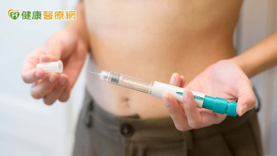 夯劇女主角肚皮瘀青，還流鼻血！醫：打排卵針3階段要注意