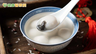 當心熱量炸彈！營養師教你「這樣吃湯圓」