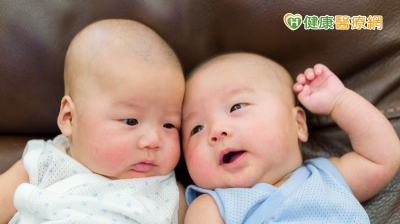 罕見！「雙胞胎」相隔111天出生　創新國內紀錄