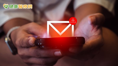 別上當！春節期間當心「這些詐騙手法」　健保署教你提高警覺