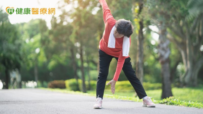 過年吃飽動起來！　「5動5健康」增強肌力、延緩失能