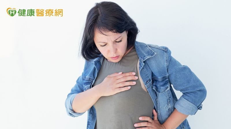 乳癌一直高居女性癌症發生率第一名，死亡率也高居第二名，值得注意的是「乳癌初期（零到一期）常常不會有症狀，婦女朋友在適合篩檢的年齡一定要積極參與乳房篩檢。