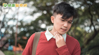 枇杷膏、龍角散怎麼買？「食品」還是「藥品」你吃對了嗎？