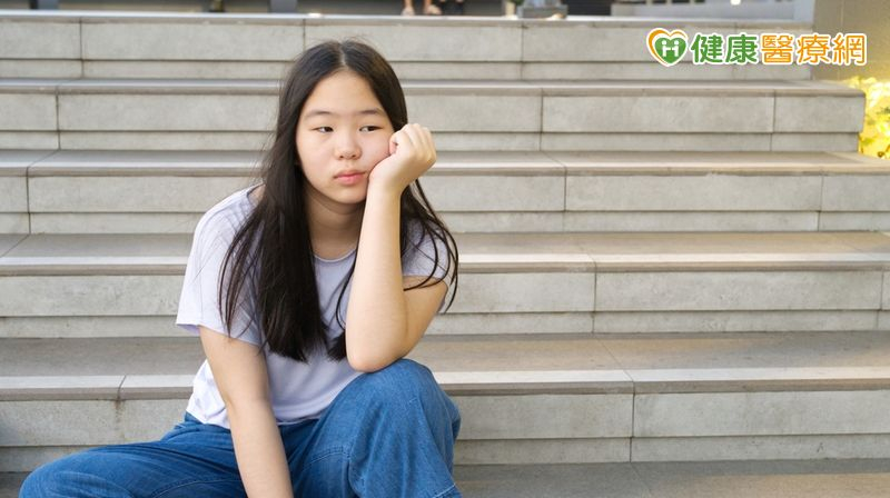 兒福聯盟進行台灣青少年心理健康調查，數據顯示，有16.4%的學生每週超過一次感到情緒低落。