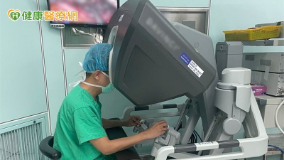 64歲男黃疸一個月竟是肝門膽管癌！「1微創手術」讓他術後 10 天出院