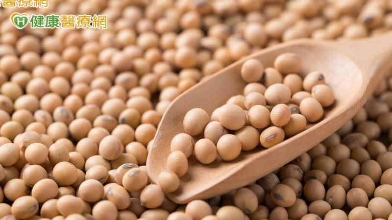 吃大豆、紅薏仁可降罹癌風險？泌尿醫破解「攝護腺癌」3飲食迷思！
