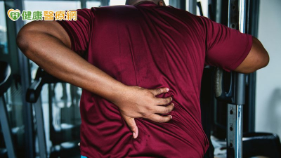 背痛到睡不著！　「1治療新選擇」有效改善疼痛、還你一夜好眠