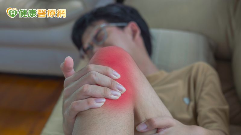 膝蓋痛到無法忍？　「這1治療」助快速止痛、減少藥物依賴