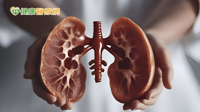​​​​​​​泰馬醫療團來台交流！中榮、亞大分享　腹膜透析與遠距照護實務經驗