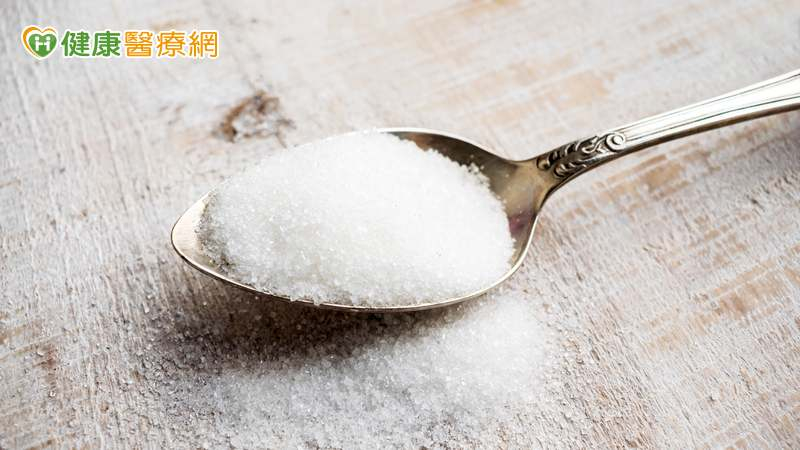 近期一項最新國外研究指出，食用人工甜味劑「蔗糖素」（Sucralose），會影響大腦活動、讓人食慾增加，可能不利於體重的控制。