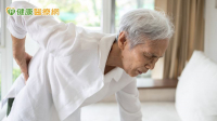 腰痛就醫竟是髖部骨折　醫見「1異狀」助阿嬤重獲行動力