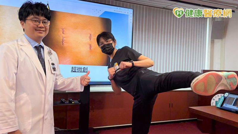 臺中榮總神經外科醫師李政穎(左)以超微創內視鏡脊椎融合手術，成功治療跆拳道教。