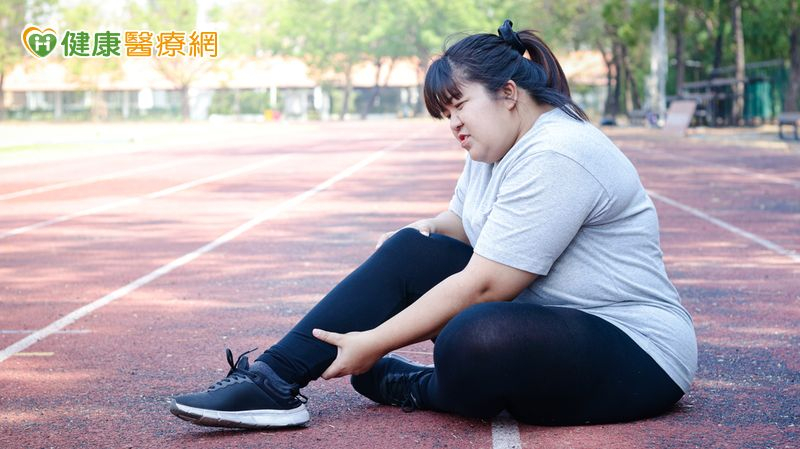 肥胖者應及早尋求專業醫療協助，透過全方位的評估找出導致肥胖的根本原因，並制定個人化的減重方案。