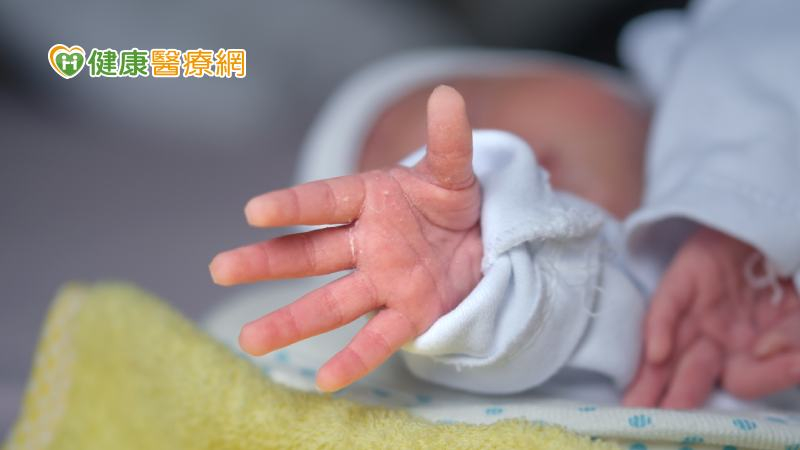 上週國內新增3例百日咳本土確定病例，其中東部未滿1個月大的女嬰經過三次就醫才確診百日咳，而且住院兩次目前仍在加護病房治療當中。（示意圖／非本人）