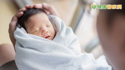 只有高齡母生育有風險？國衛院研究：男性越晚生　孩子思覺失調越早發病