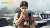 二十初年輕男氣喘拖到插管！　醫警告「這3件事」沒做到後果很嚴重