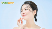 肌膚不敵歲月洗禮？皮膚科醫談保養關鍵　梅菁「這成份」受關注