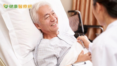 微創主動脈分支支架手術　不開胸也能治療主動脈弓血管瘤　