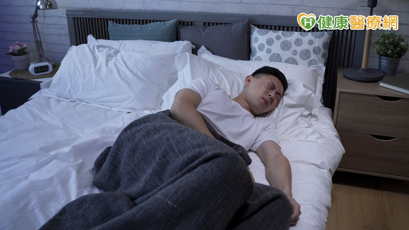 英國研究團隊發現，與很少和幾乎不做噩夢的人相比，每週都遭受噩夢困擾的成年人，在70歲前死亡的風險高出3倍。