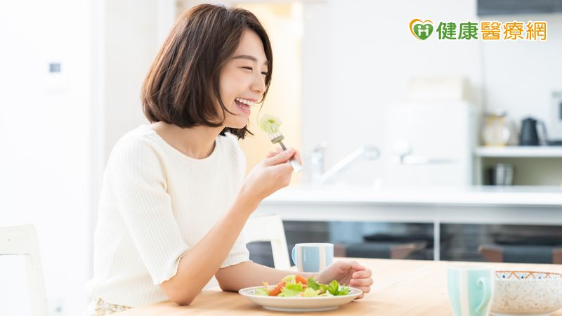 為減肥不吃早餐？韓研究：不按「生理時鐘」吃飯　減重不成還影響血糖！