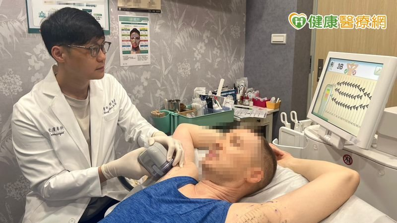 升遷夢竟敗在「腋」步之遙!醫曝職場形象的潛在影響