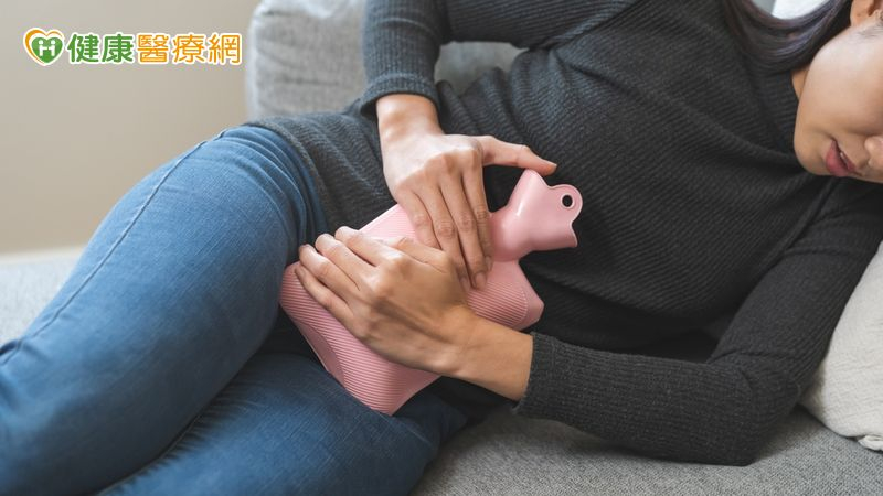 中醫在經痛的治療上不僅能減輕嚴重的經痛，更能改善心理的焦慮憂鬱，生活品質亦能大量的提升。