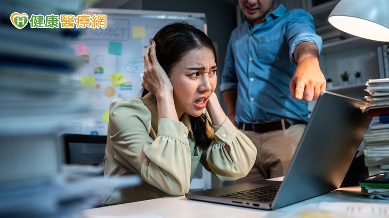 本文摘自：《升遷不單靠努力，讀懂空氣更順利：職場小白必學工作話術與人際觀察》，方智出版