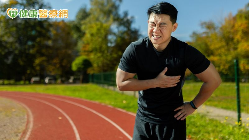 病竇症候群除了西醫治療，中醫也是一條可考慮的輔助路線，並且也有不少成功改善案例，尤其適合對人工節律器有疑慮、生活受限，或是裝置後仍有不適的病人。