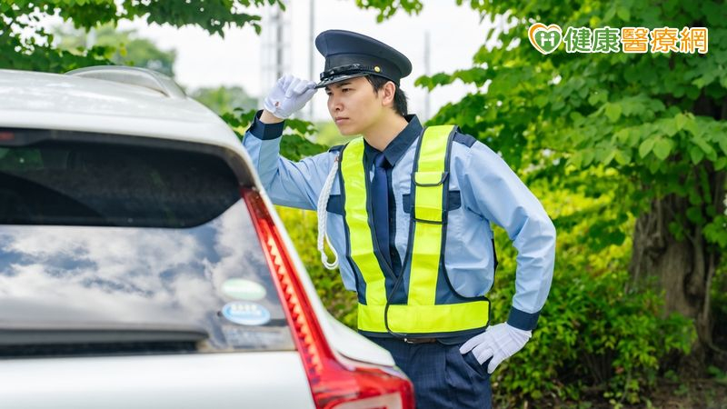 失智症早期多表現為輕度認知障礙，若能及早介入，有機會延緩3至5年惡化。