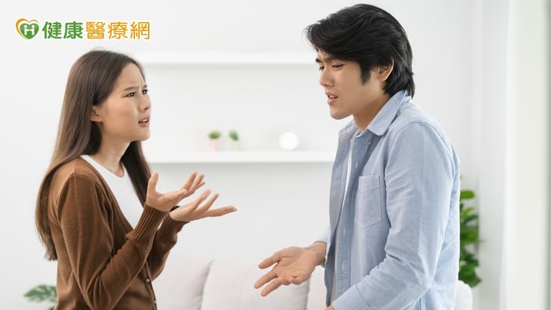 常惹伴侶生氣還被嫌不體貼？心理師點名3行為　讓對方越來越心寒！