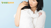 1歲多幼童腹痛確診總膽管囊腫　單孔微創手術助減少疼痛、不留疤