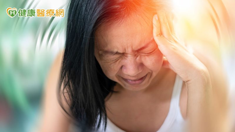 在運動之前最好有5~10分鐘的暖身運動，運動結束後再保留10~15分鐘的緩和和拉筋運動。