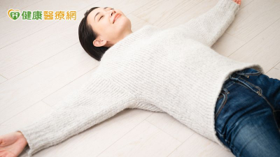  陷在焦慮裡？先不要努力想變好　「什麼都不做」也是一種方式