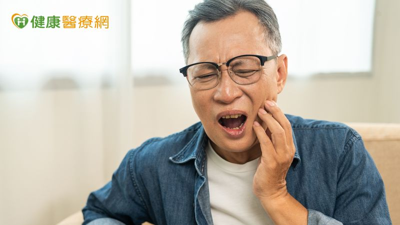 口腔癌是國人常見的癌症之一,當患者接受手術治療及放療或化療後,經常會面臨吞嚥障礙、營養不良、口腔感染等術後問題。