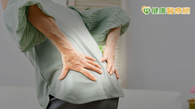 秋冬腰痠更容易痠痛？醫曝「天氣與疼痛」真正關係