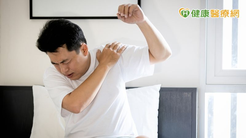 若長期疼痛卻找不到明確原因，或疼痛程度與檢查結果不符，應尋求專業評估，及早確認是否為傷害可塑性疼痛，並與醫師討論適合的治療方案，幫助恢復良好的生活品質。