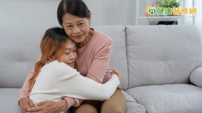 特殊兒少家庭應避免手足成為「小小照顧者」！專家提4點建議